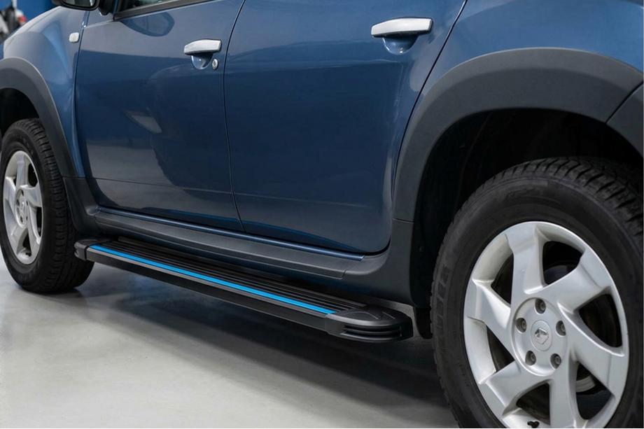 Renault Duster 2008–2017 Boční nášlapy Maya Blue (2 ks, hliník) Image