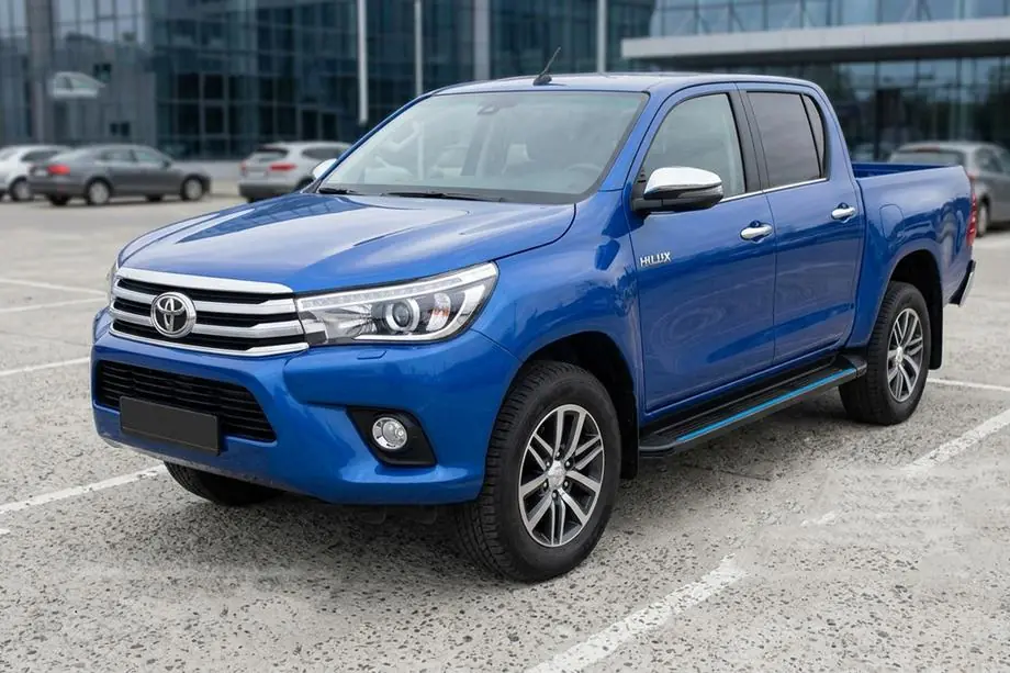 Toyota Hilux 2015– Boční nášlapy Maya Blue (2 ks, hliník) Image