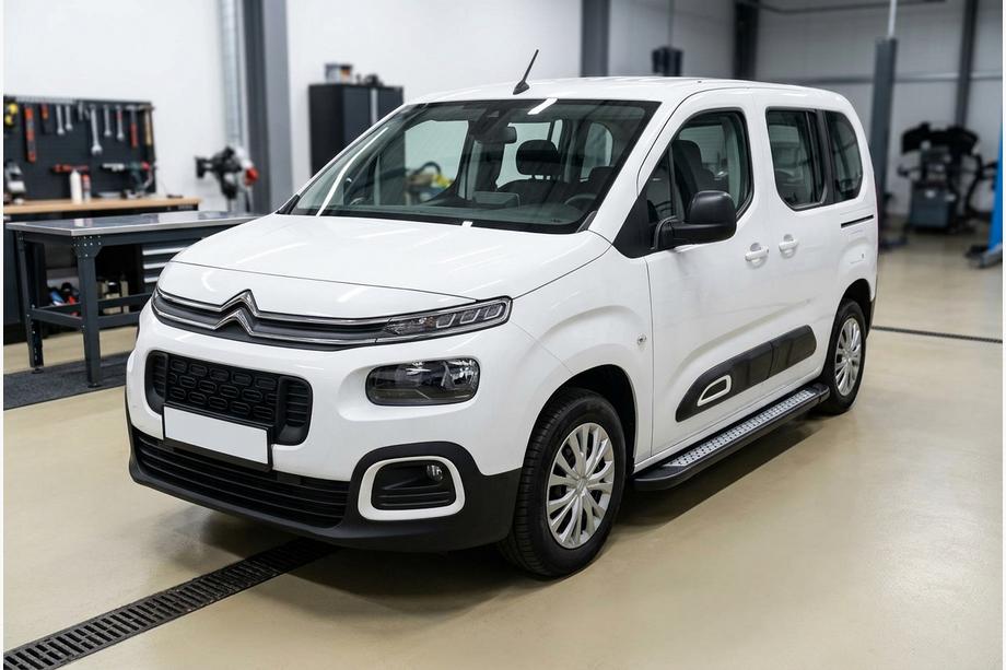 Citroen Berlingo/Multispace 2018– Boční nášlapy New Vision Black (2 ks, hliník) Krátký rozvor Image