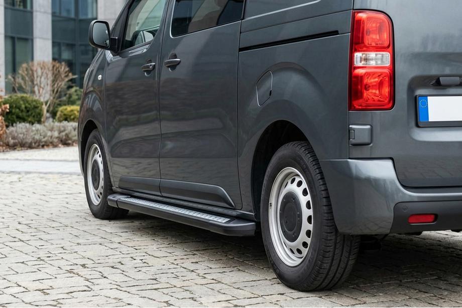 Citroen Jumpy 2007–2017 Boční nášlapy New Vision Black (2 ks, hliník) Dlouhý rozvor Image