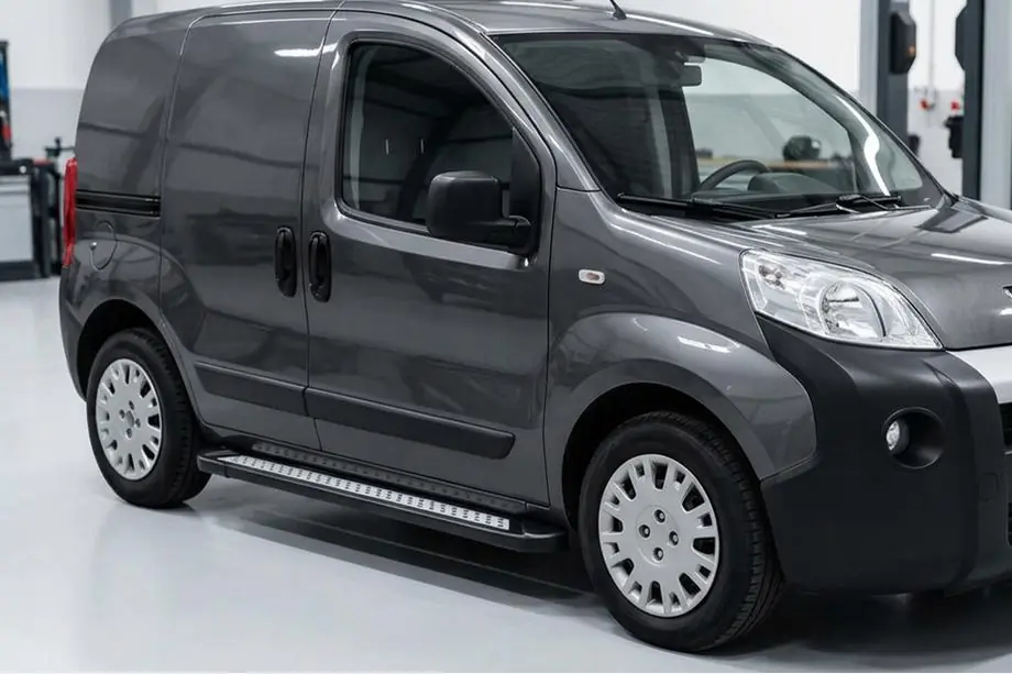 Citroen Nemo 2007–2017 Boční nášlapy New Vision Black (2 ks, hliník) Image