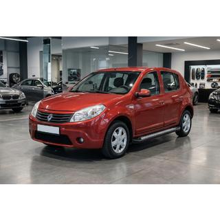 Boční nášlapy New Vision Black (2 ks, hliník) Dacia Sandero 2007–2013 fotografie 1