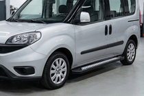Opel Combo 2012–2018 Boční nášlapy New Vision Black (2 ks, hliník) Krátký rozvor fotografie 1