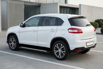 Peugeot 4008 2012–2017 Boční nášlapy New Vision Black (2 ks, hliník) fotografie 1