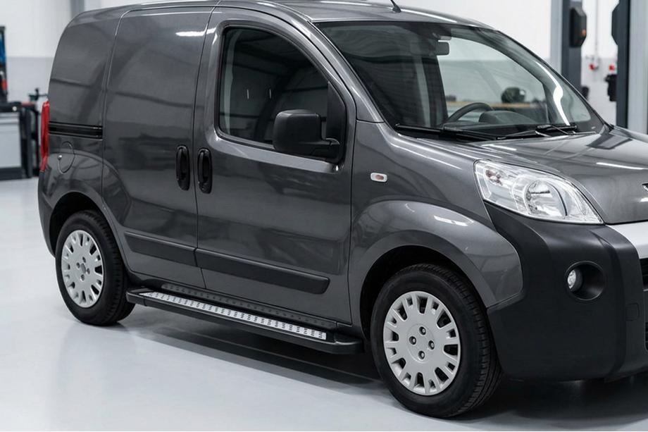 Peugeot Bipper 2008–2017 Boční nášlapy New Vision Black (2 ks, hliník) Image