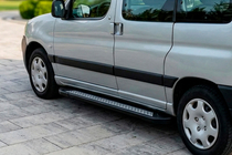 Peugeot Partner 1996–2008 Boční nášlapy New Vision Black (2 ks, hliník) fotografie 1