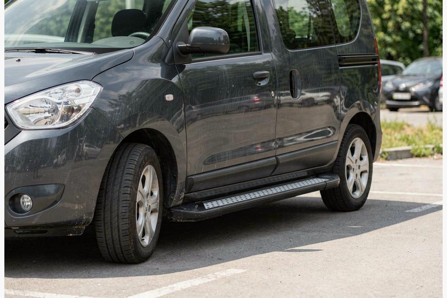 Renault Dokker 2013–2022 Boční nášlapy New Vision Black (2 ks, hliník) Image