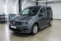 Volkswagen Caddy 2015–2020 Boční nášlapy New Vision Black (2 ks, hliník) Maxi (dlouhý rozvor) fotografie 1