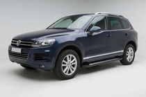 Volkswagen Touareg 2010–2018 Boční nášlapy New Vision Black (2 ks, hliník) fotografie 1