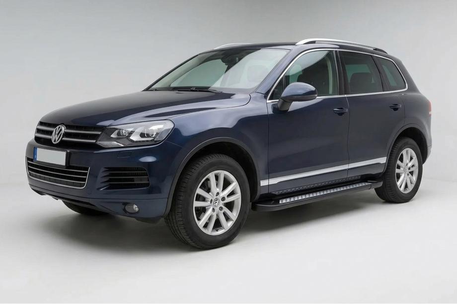 Volkswagen Touareg 2010–2018 Boční nášlapy New Vision Black (2 ks, hliník) Image