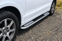 Audi Q5 2017–2025 Boční nášlapy Tayga V2 (2 ks, hliník) fotografie 4