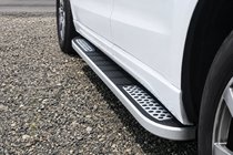 Audi Q5 2017–2025 Boční nášlapy Tayga V2 (2 ks, hliník) fotografie 5