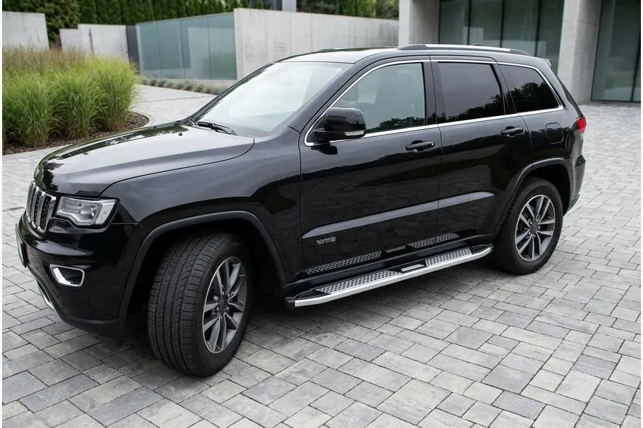 Jeep Grand Cherokee WK2 2010–2021 Boční nášlapy Tayga V2 (2 ks, hliník) Fotografie 1