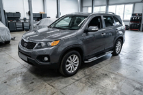 Kia Sorento II XM 2009–2014 Boční nášlapy Tayga V2 (2 ks, hliník) 2013–2016 fotografie 1