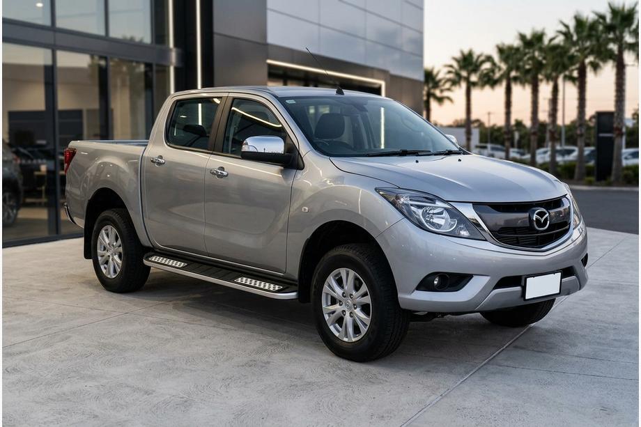 Mazda BT-50 2012– Boční nášlapy Tayga V2 (2 ks, hliník) Image