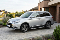 Mitsubishi Outlander 2012–2021 Boční nášlapy Tayga V2 (2 ks, hliník) fotografie 1