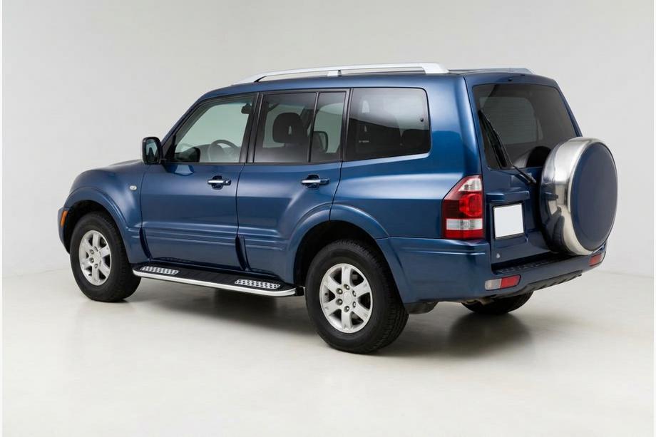Mitsubishi Pajero Wagon III 1999–2006 Boční nášlapy Tayga V2 (2 ks, hliník) Image