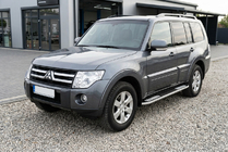 Mitsubishi Pajero Wagon IV 2006–2021 Boční nášlapy Tayga V2 (2 ks, hliník) fotografie 1