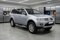Mitsubishi Pajero Sport 2008–2015 Boční nášlapy Tayga V2 (2 ks, hliník) fotografie 1