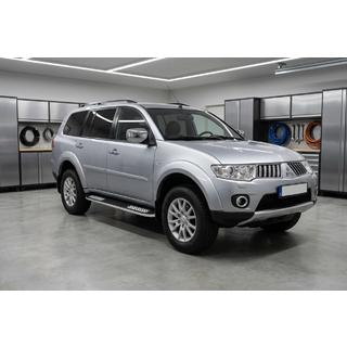 Boční nášlapy Tayga V2 (2 ks, hliník) Mitsubishi Pajero Sport 2008–2015 fotografie 1