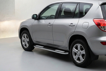 Toyota Rav 4 2006–2013 Boční nášlapy Tayga V2 (2 ks, hliník) fotografie 1