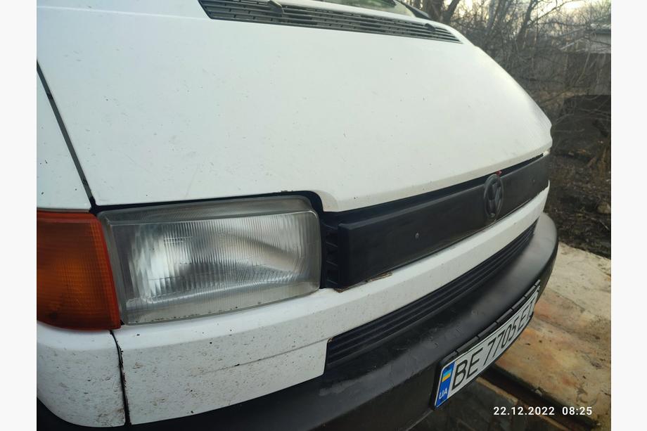 Volkswagen T4 Transporter 1990–2003 Zimní horní kryt masky chladiče Matná pro šikmou příď Fotografie 5