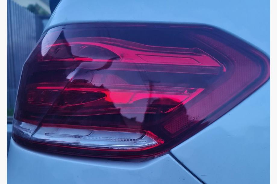 Mercedes E-Class W212 2009–2016 Zadní světla (sada, facelift) Fotografie 5