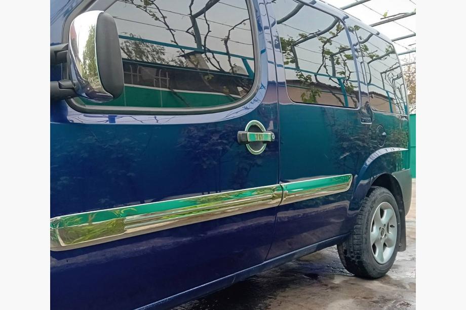 Fiat Doblo I 2005–2010 Dveřní lišty – široký typ (4 ks, nerez) Carmos - turecká ocel Image