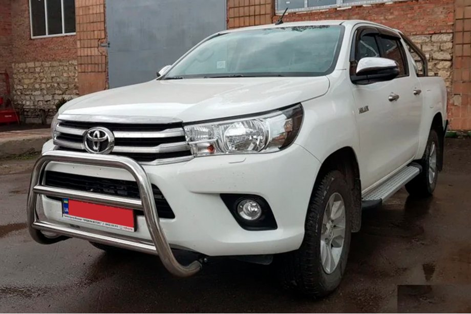 Toyota Hilux 2015– Přední ochranný rám (bullbar) WT007 (nerez) Fotografie 5