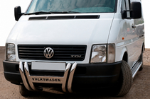Volkswagen LT 1995–2006 Nerezový přední ochranný rám (bullbar) Kelebek WT011 fotografie 1
