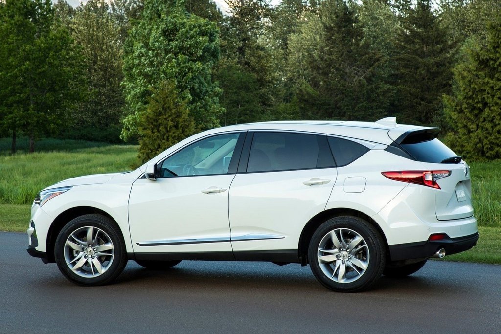 Recenze třetí generace crossoveru Acura RDX