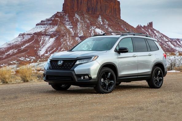 Recenze středně velkého crossoveru Honda Passport