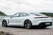Elektrický sportovní sedan Porsche Taycan s pohonem všech kol fotografie 6