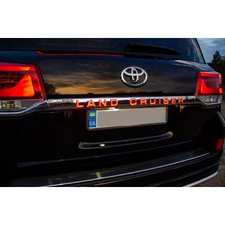 LED lišta nad SPZ (2016+) Toyota Land Cruiser 200 2007–2021 fotografie 3