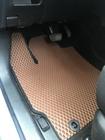 Toyota Yaris 2010–2020 EVA autokoberce s oboustranným odvodem vody (cihlové) fotografie 2