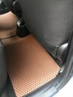 Toyota Yaris 2010–2020 EVA autokoberce s oboustranným odvodem vody (cihlové) fotografie 4