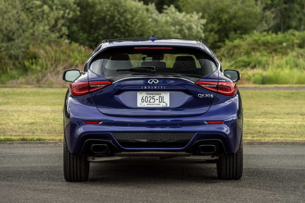 Kompaktní crossover Infiniti QX30