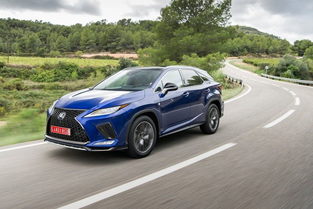 Faceliftovaná verze crossoveru Lexus RX