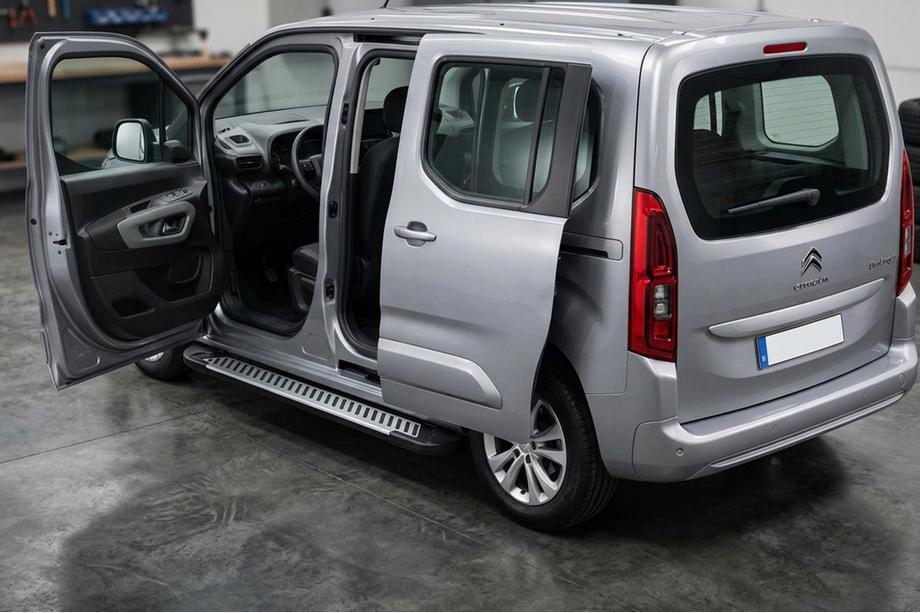 Citroen Berlingo/Multispace 2018– Boční nášlapy Line (2 ks, hliník) Image
