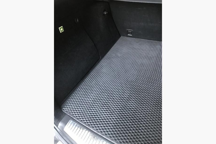 Mercedes ML W164 2005–2011 Koberec do kufru (EVA, černý) Fotografie 4