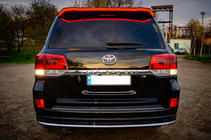Toyota Land Cruiser 200 2007–2021 Spoiler FullLed (2016+) fotografie 6