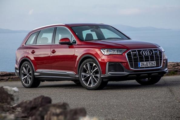 Recenze modernizovaného prémiového crossoveru Audi Q7 Fotografie 1