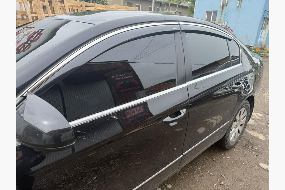 Volkswagen Passat B7 2012–2015 Okenní větrolamy s chromovou lištou SD (EU, 4 ks, Niken) Image