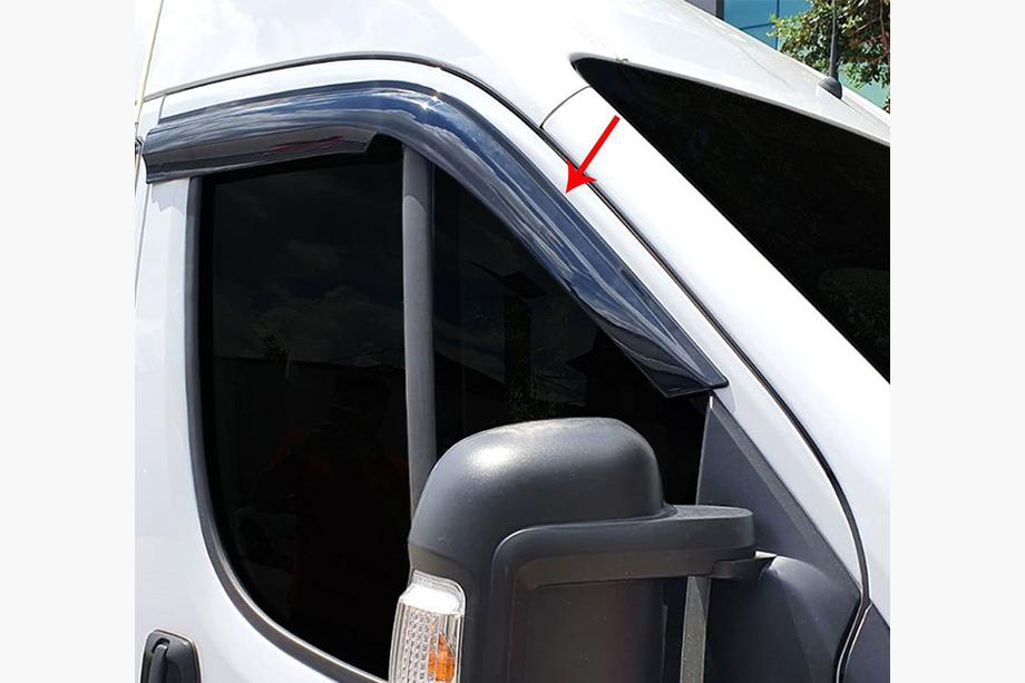 Peugeot Boxer 2006–2025 Ofuky oken (2 ks, Sunplex) Image