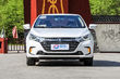 Recenze hybridního sedanu BYD Qin 100 fotografie 10