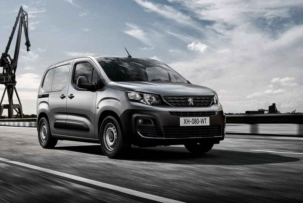 Recenze kompaktní dodávky Peugeot Partner