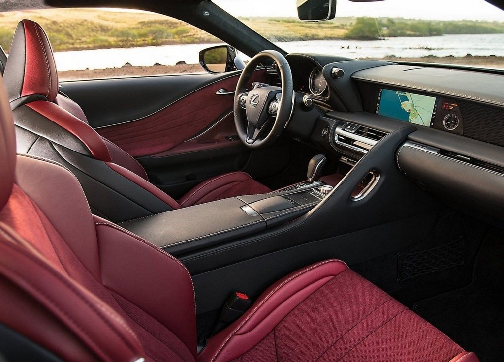 Recenze vysoce výkonného kupé Lexus LC500
