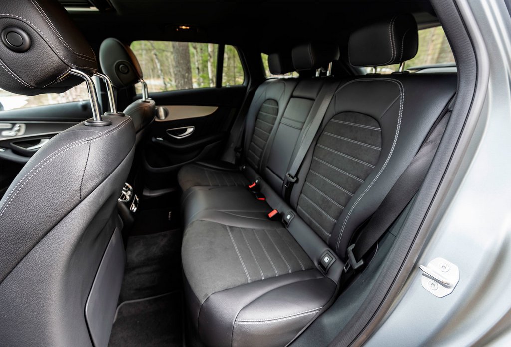 Elektrický crossover Mercedes-Benz EQC s pohonem všech kol