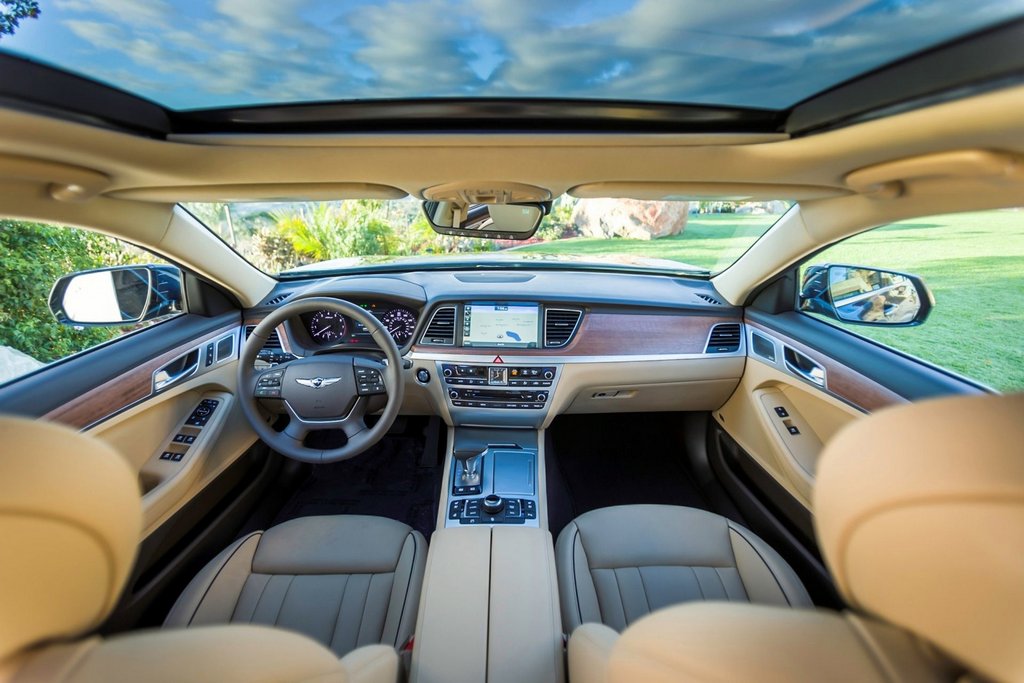 Recenze prémiového sedanu Hyundai Genesis G80