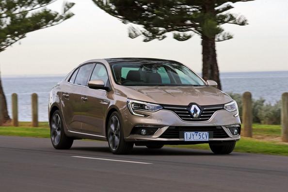 Recenze sedanu Renault Megane čtvrté generace